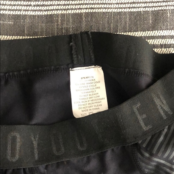 Women’s workout tights - Picture 2 of 2